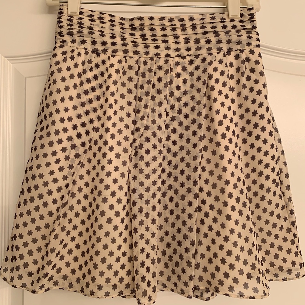 Club Monaco A Line Pleated Silk Skirt SZ 2